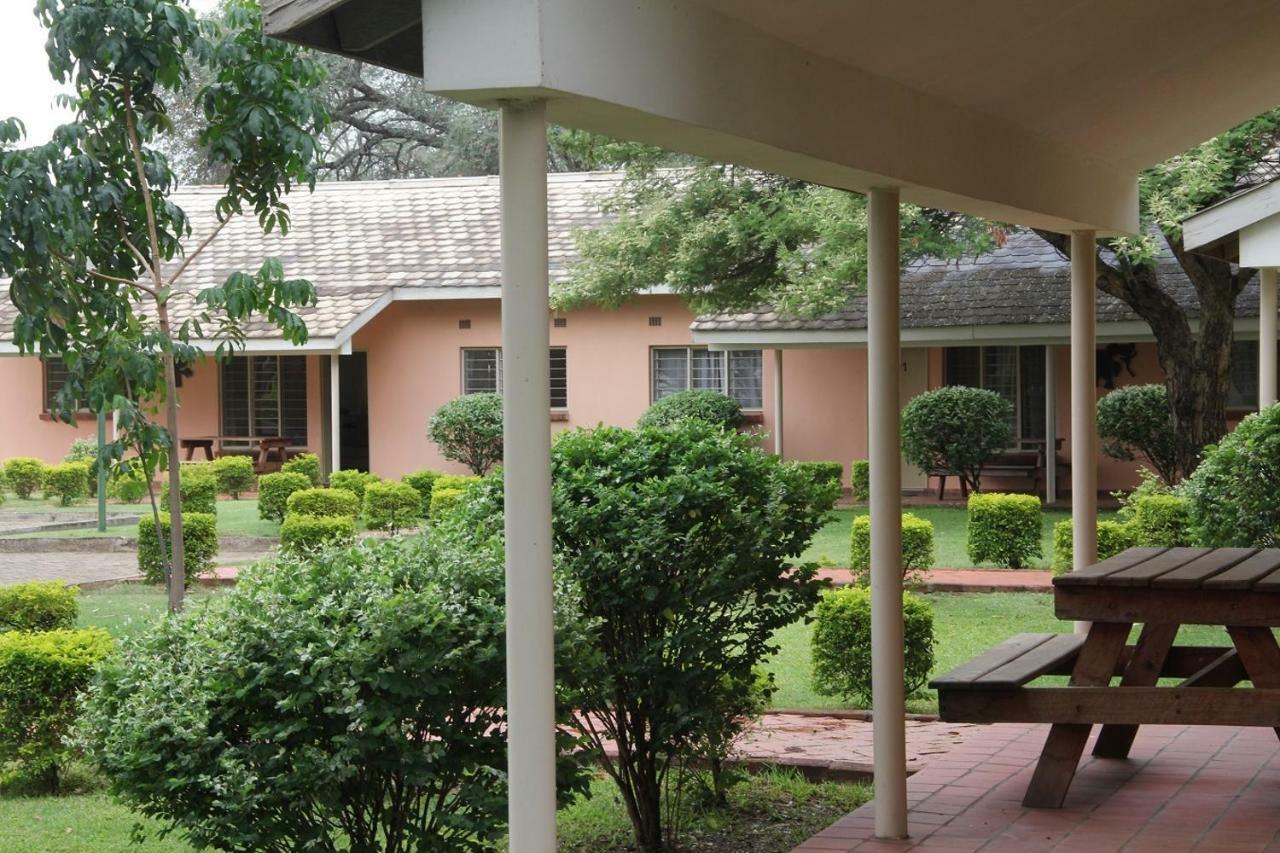 Victoria Apartments Livingstone Exterior photo